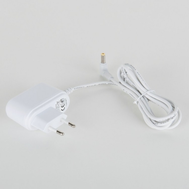 Светодиодная настольная лампа с беспроводной зарядкой QI 80502/1 белый