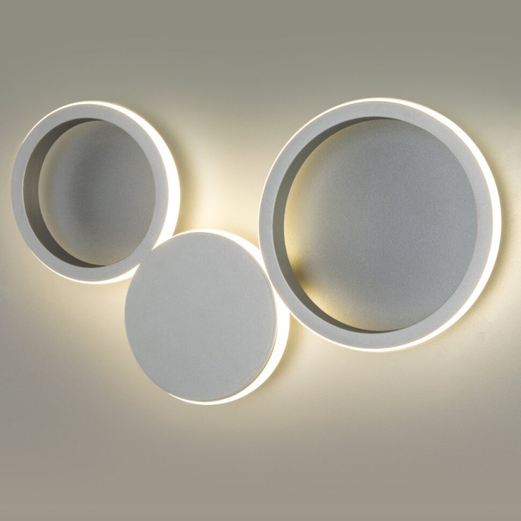 Настенный светодиодный светильник 40141/1 LED серебро